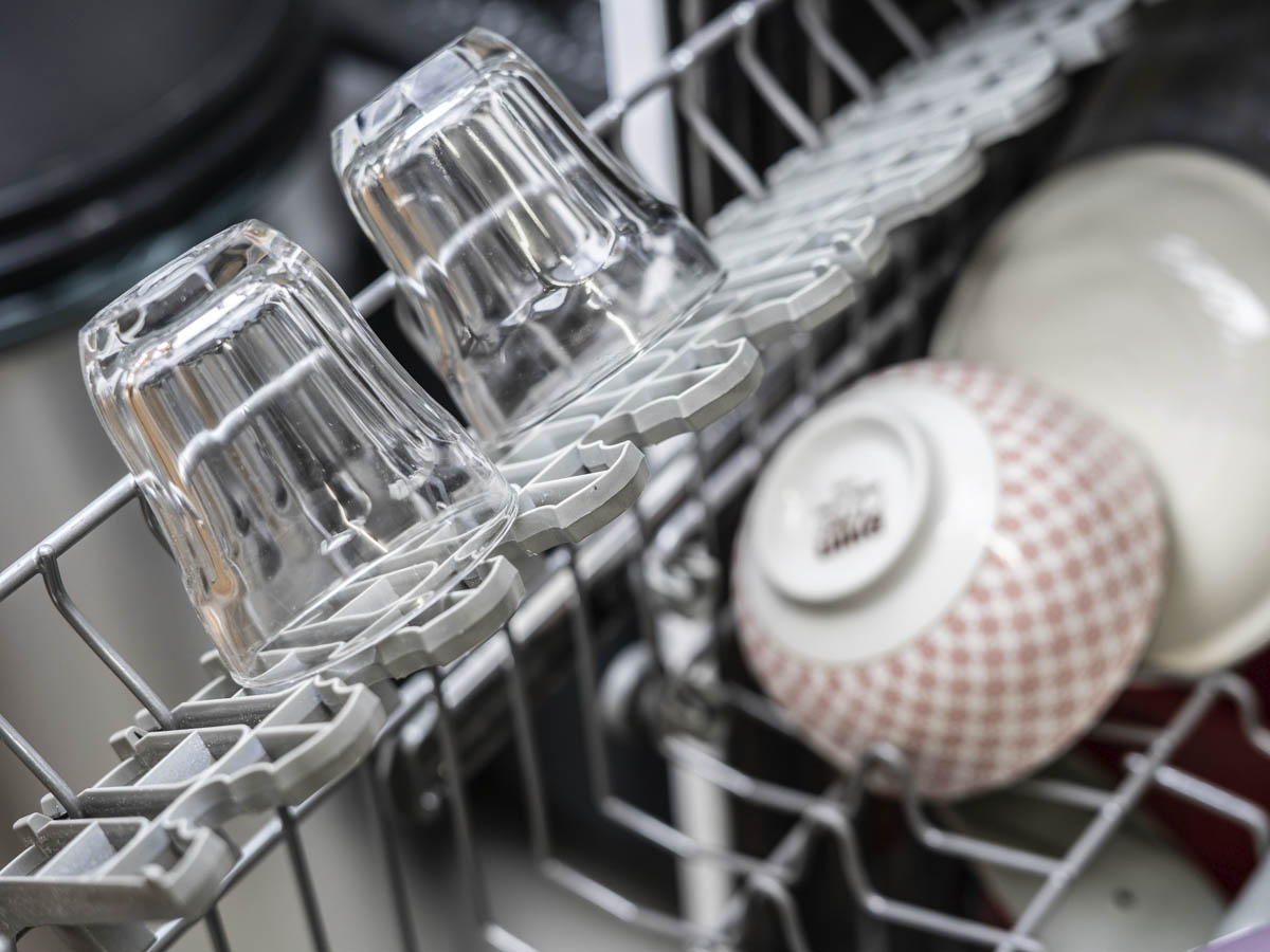 קלות לניקוי ידני או במדיח כלים